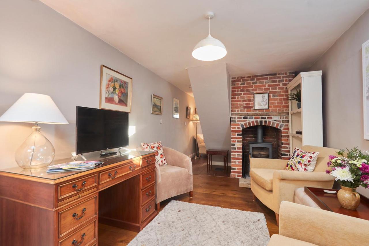Windlass Cottage Lymington Luaran gambar
